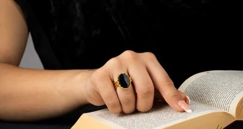 Black Aqeeq Hand Made Women Ring (Gold Plated)