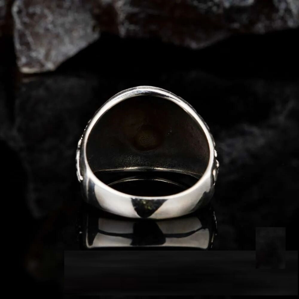 Oxidized Lion Head Round Silver Ring