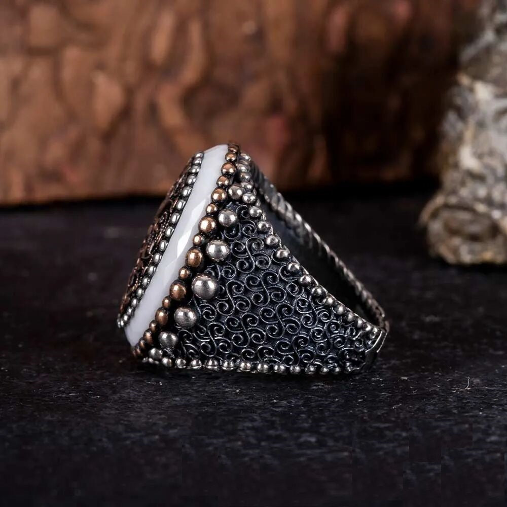 Stoneless Design Oxidized Silver Ring With White Frame