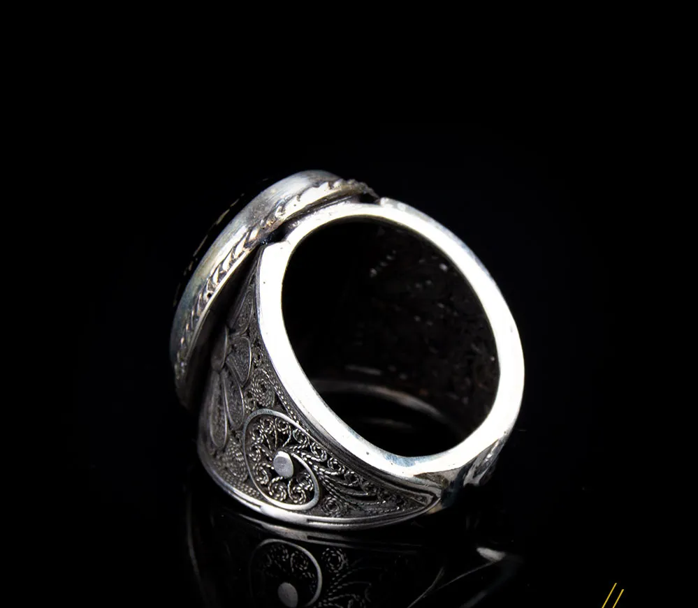 Filigree Basmala Islamic D Shape Black Aqeeq Ring