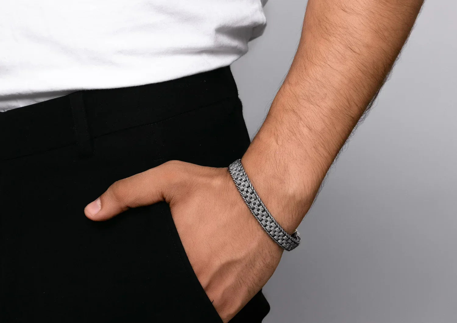 Sleek Ripple Men Bracelet