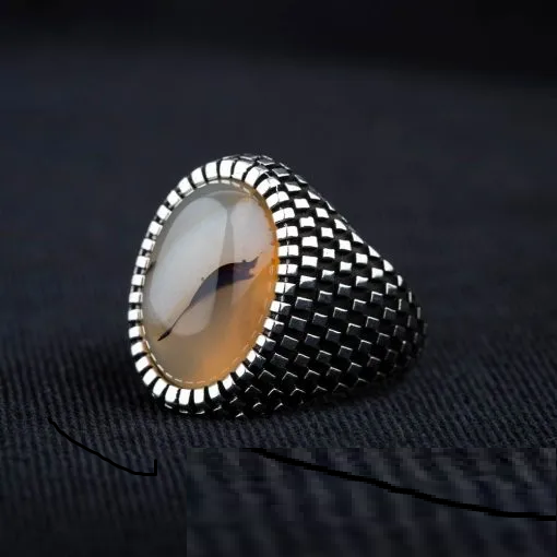 Oval Red Yemeni Aqeeq Grid Pattern Silver Ring