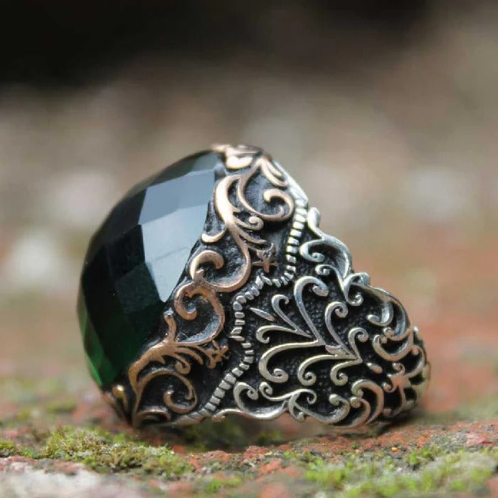 Shiny Faceted Emerald 925 Sterling Silver Green Mens Ring