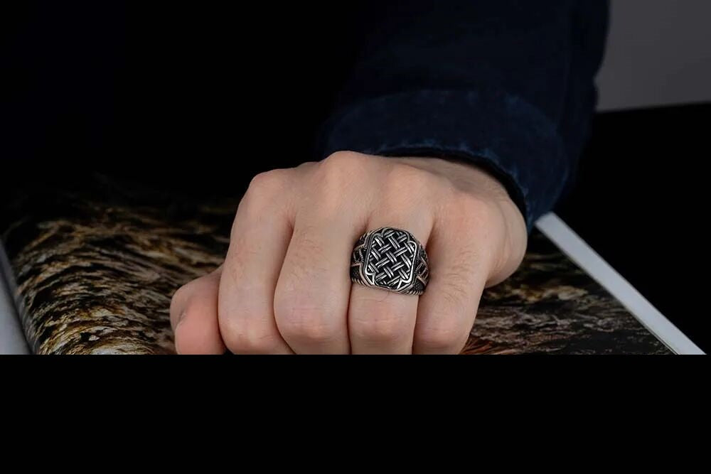 Stoneless Knit Ornament Silver Ring