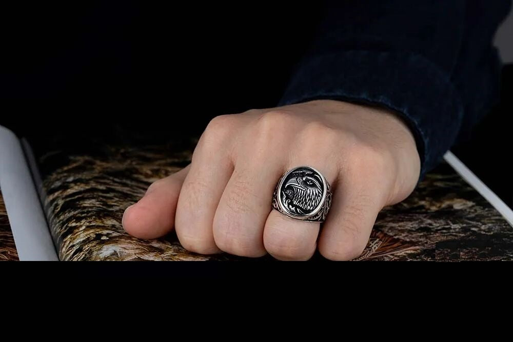 Oxidized Eagle Head Oval Silver Ring