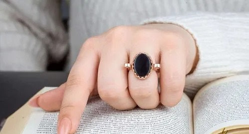 Black Aqeeq Hand Made Simple Women Ring (Rose Gold Plated)