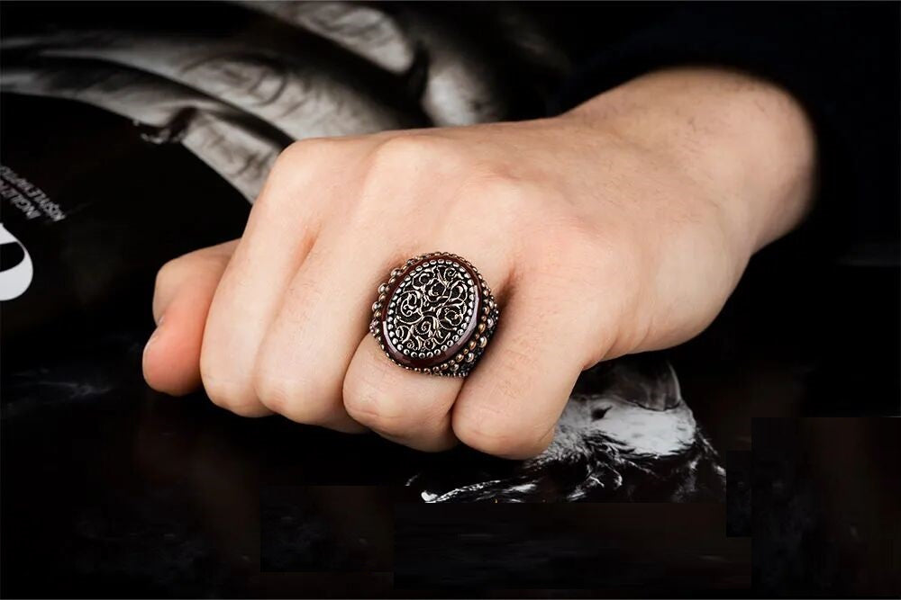 Stoneless Design Oxidized Silver Ring With Red Frame