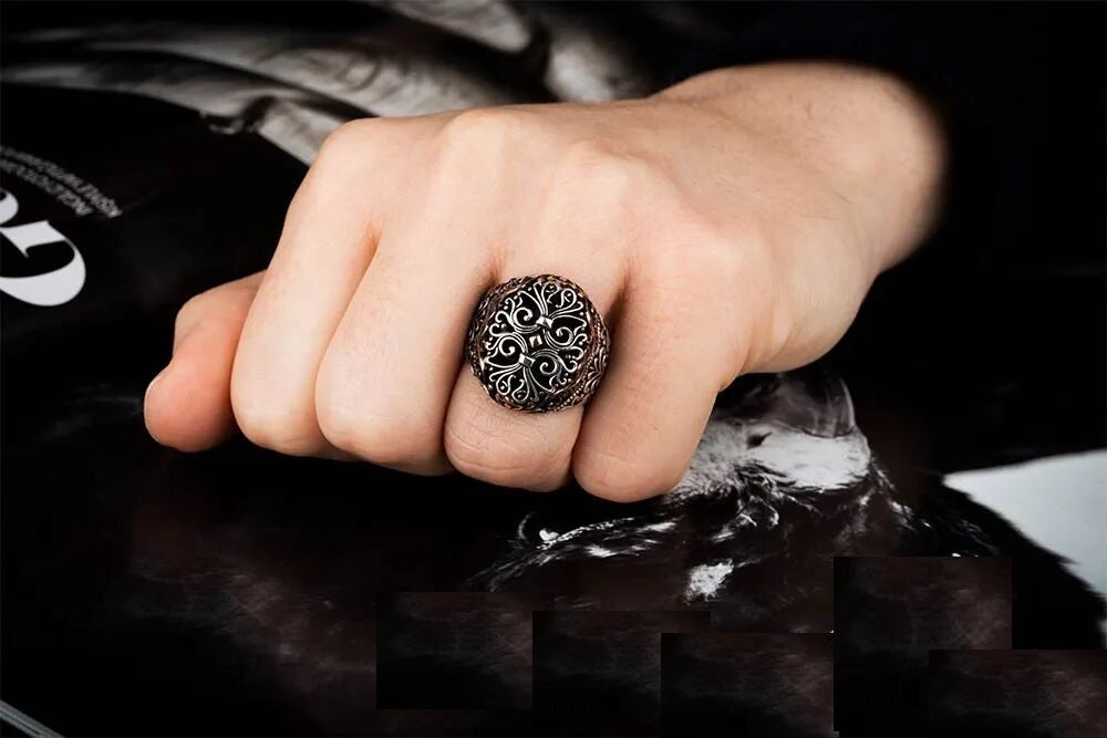 Exclusive Design Stoneless Silver Ring No1