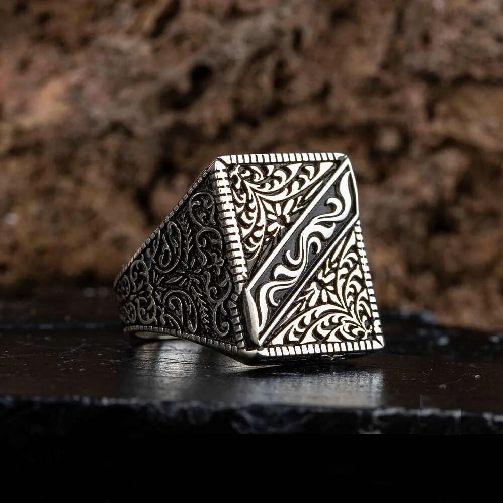 Stoneless Design Rectangle Silver Ring
