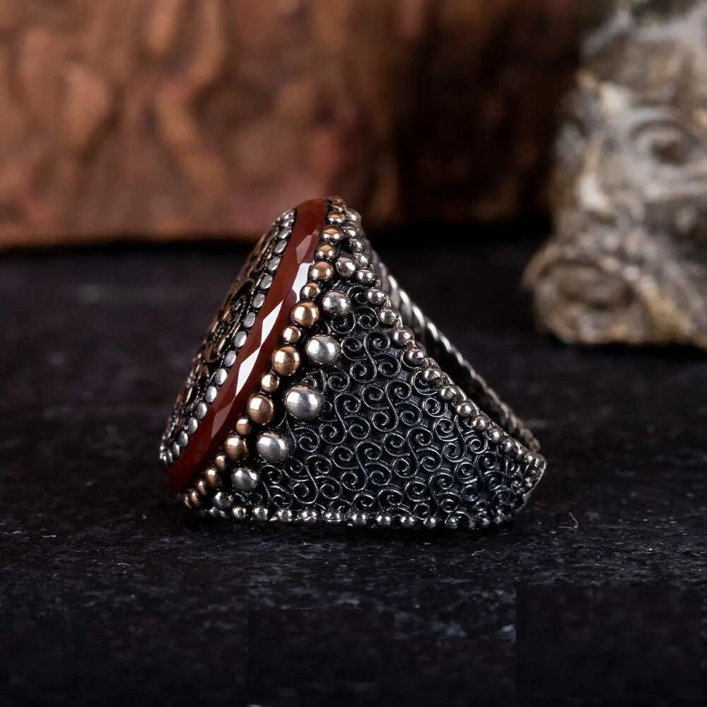 Stoneless Design Oxidized Silver Ring With Red Frame