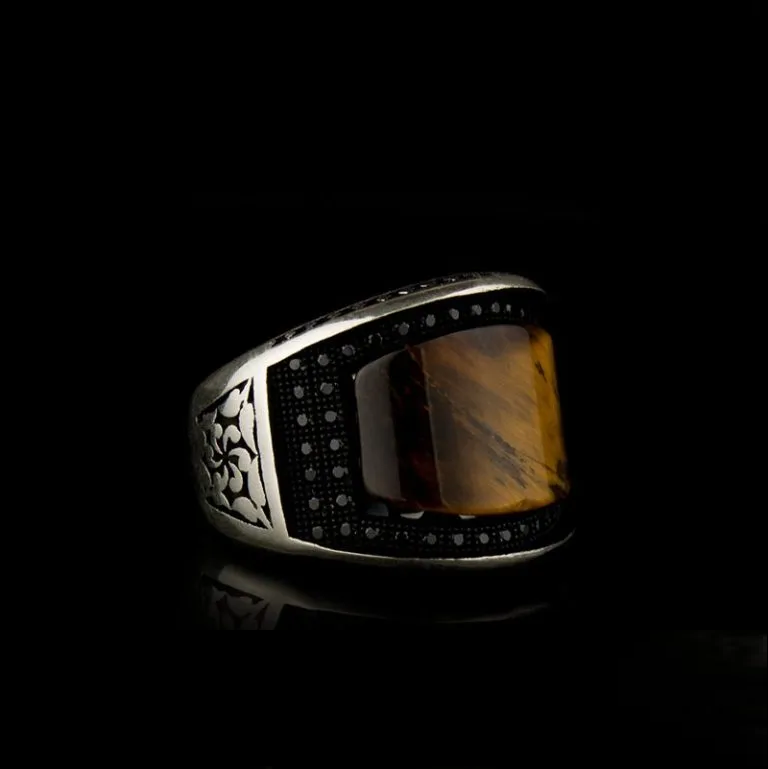 Curved Tiger’s Eye Silver Ring