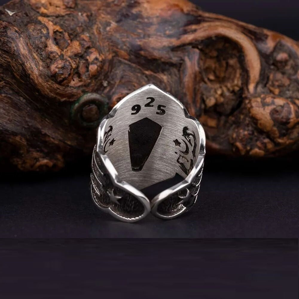 Heritage Collection Adjustable Thumb Ring With Coat of Arms