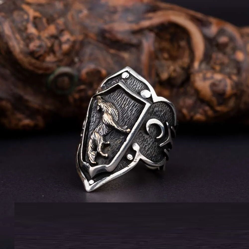 Heritage Collection Adjustable Thumb Ring With Howling Wolf