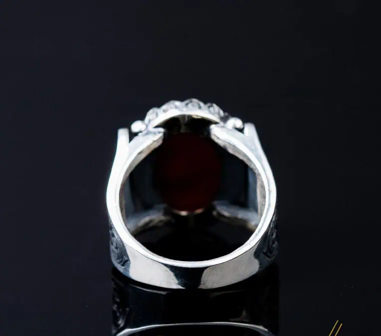 Hun Collection Red Yemeni Aqeeq Ayat Al Kursi Men Ring