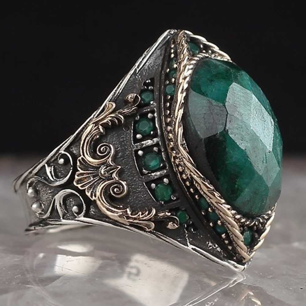 Natural Emerald Stone 925 Sterling Nice Mens Ring